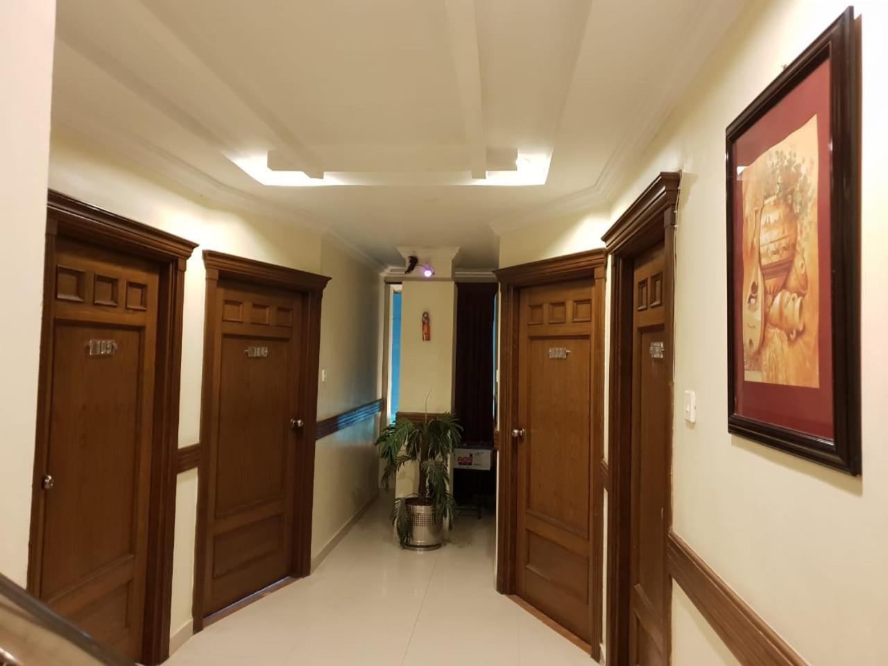 Hotel Grand Faisalabad Exterior photo